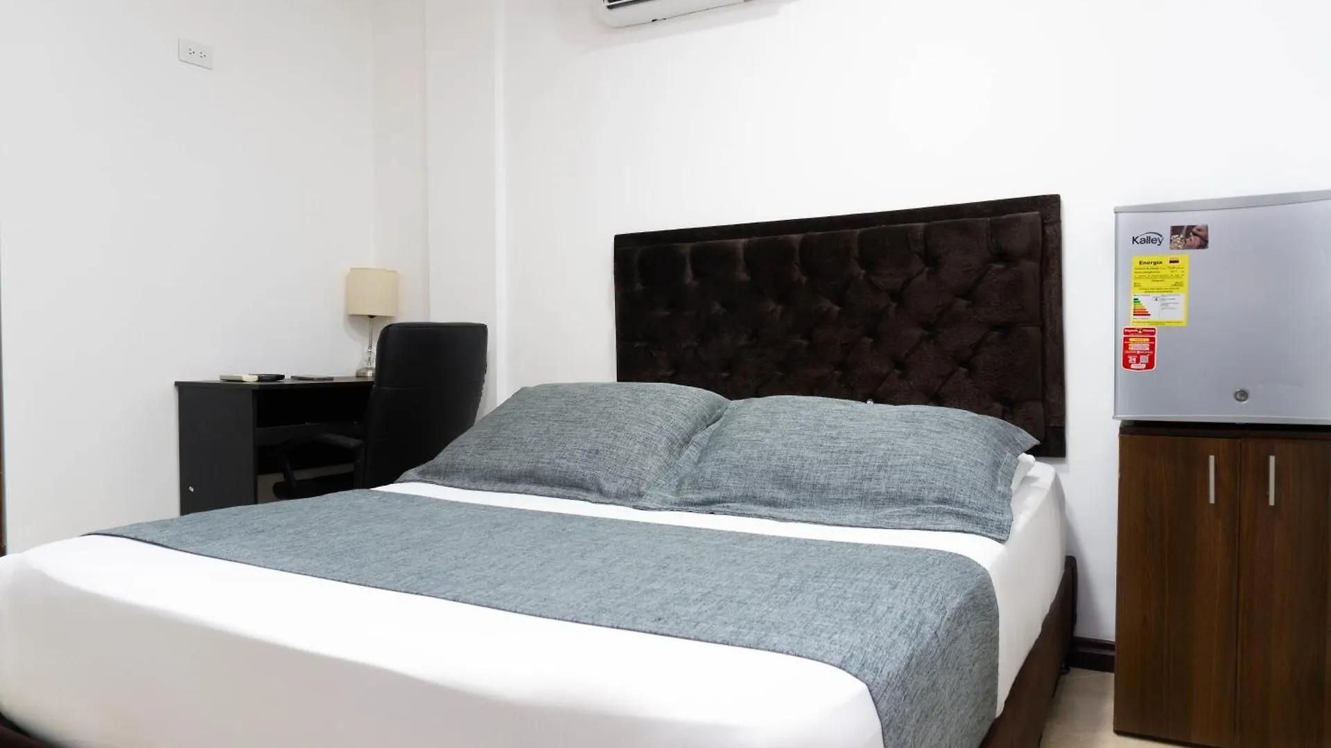 **  Hotel Palo Alto Laureles Medellín Colombia