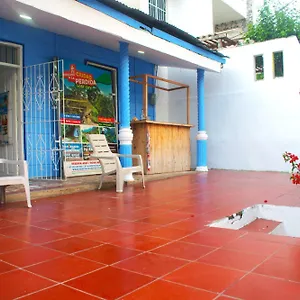  Hostal Hosting And Travel Services 420 Colombia